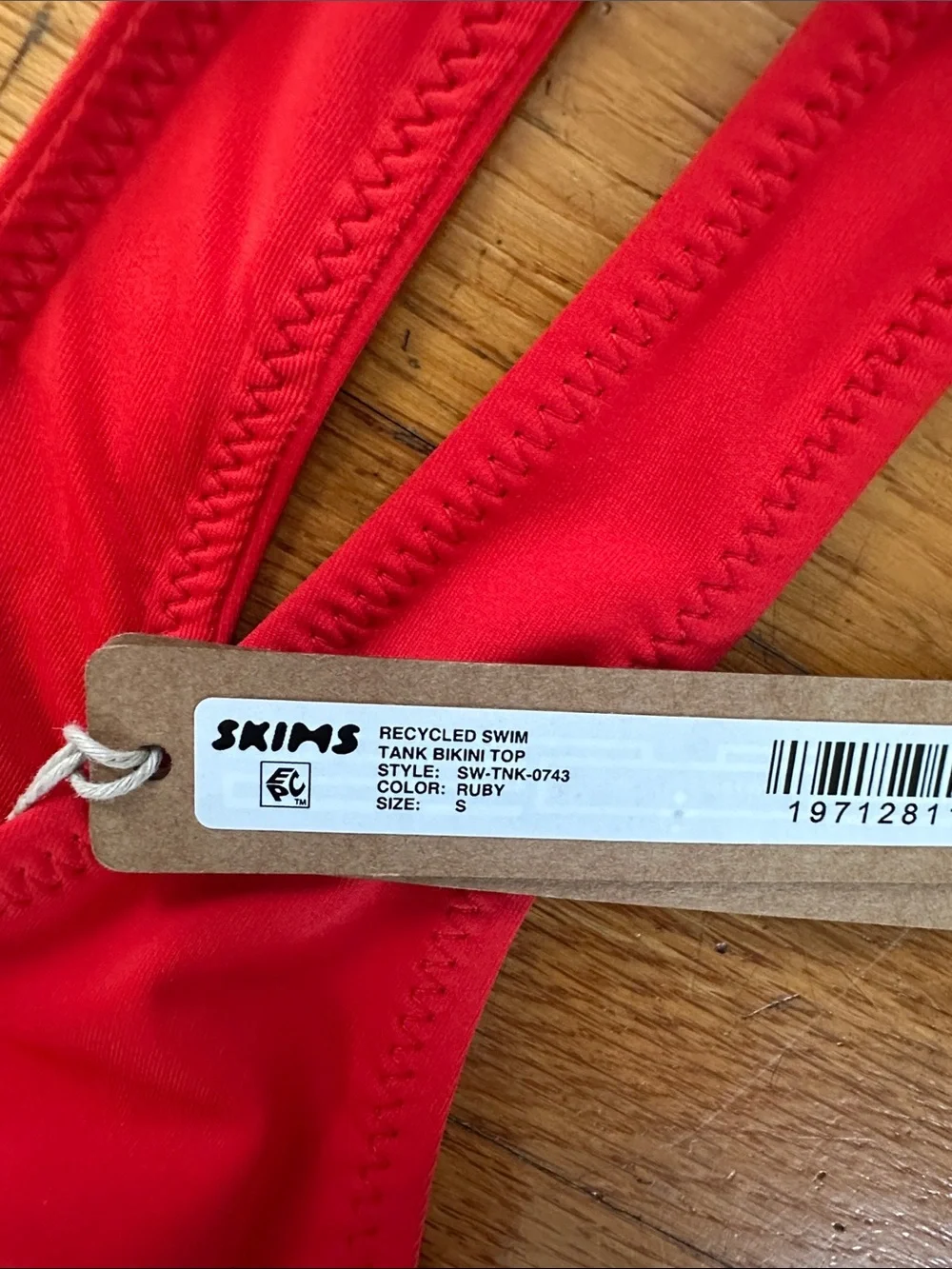 SKIMS Ruby Red Bikini Top size small, BNWT